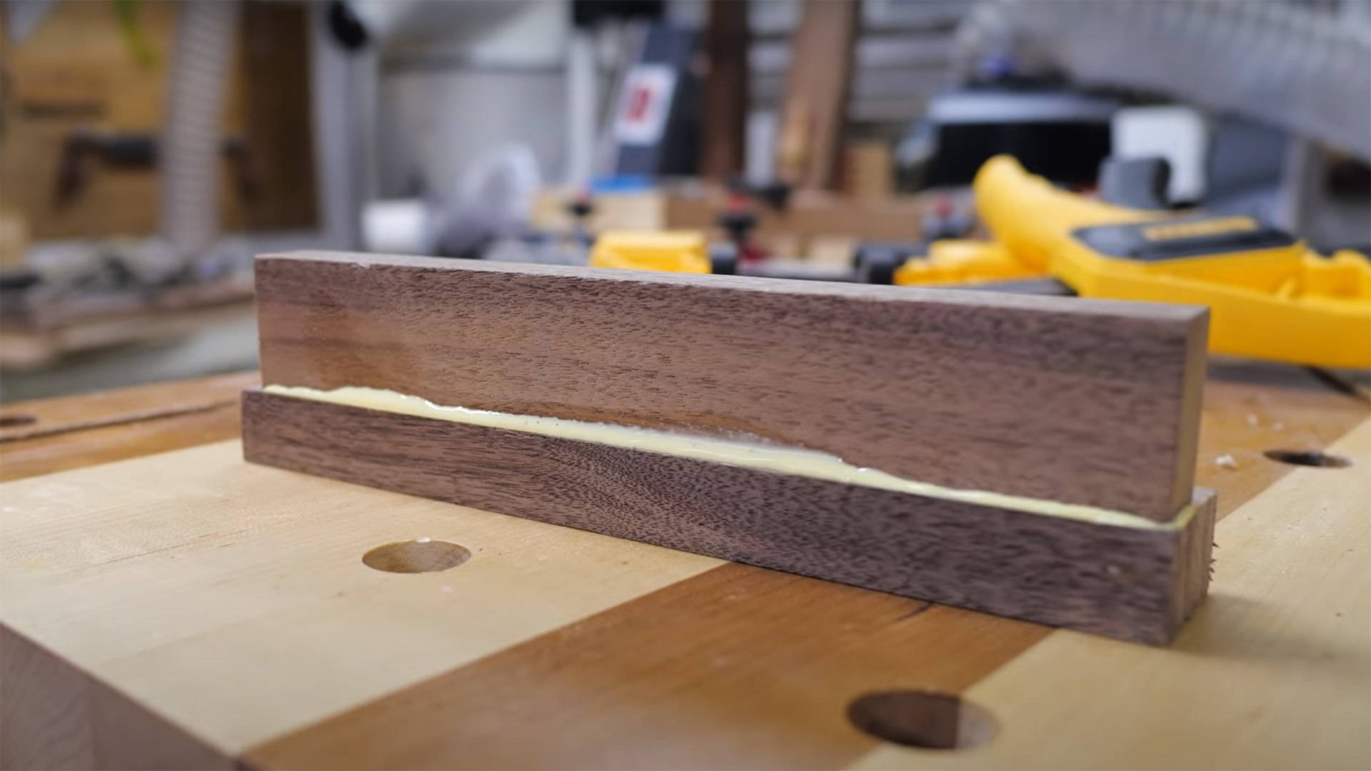 Quick Tip: Remove Glue Squeeze-Out from Inside Corners