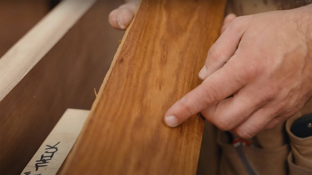 How To Tell Direction Of Wood Grain For Sanding: Expert Tips
