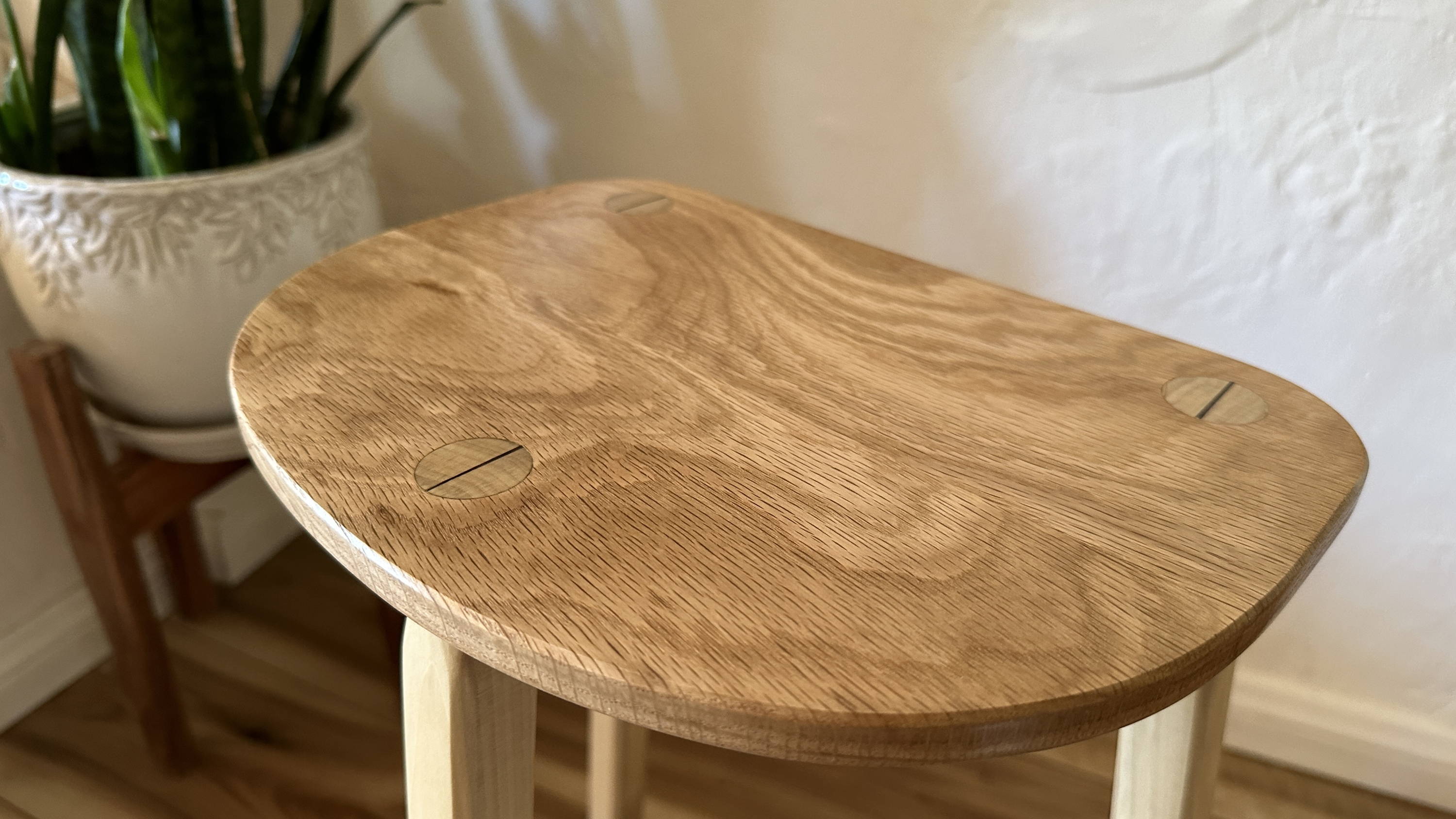 How to Cut ROUND Mortise and Tenons (Mostly) by Hand: Simple & Efficient Joinery