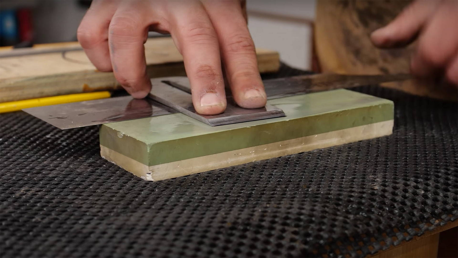 Quick Tip: The Ruler Trick for Sharpening Hand Plane Blades