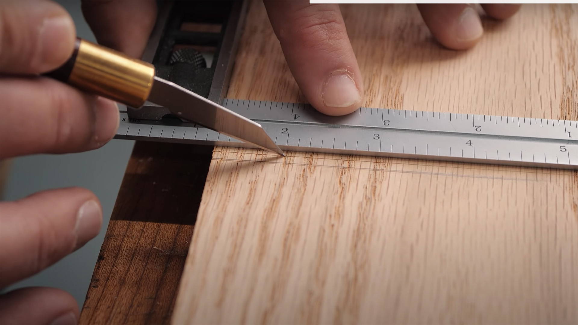 How to Accurately Mark a Line Around a Board (Quick Tip)