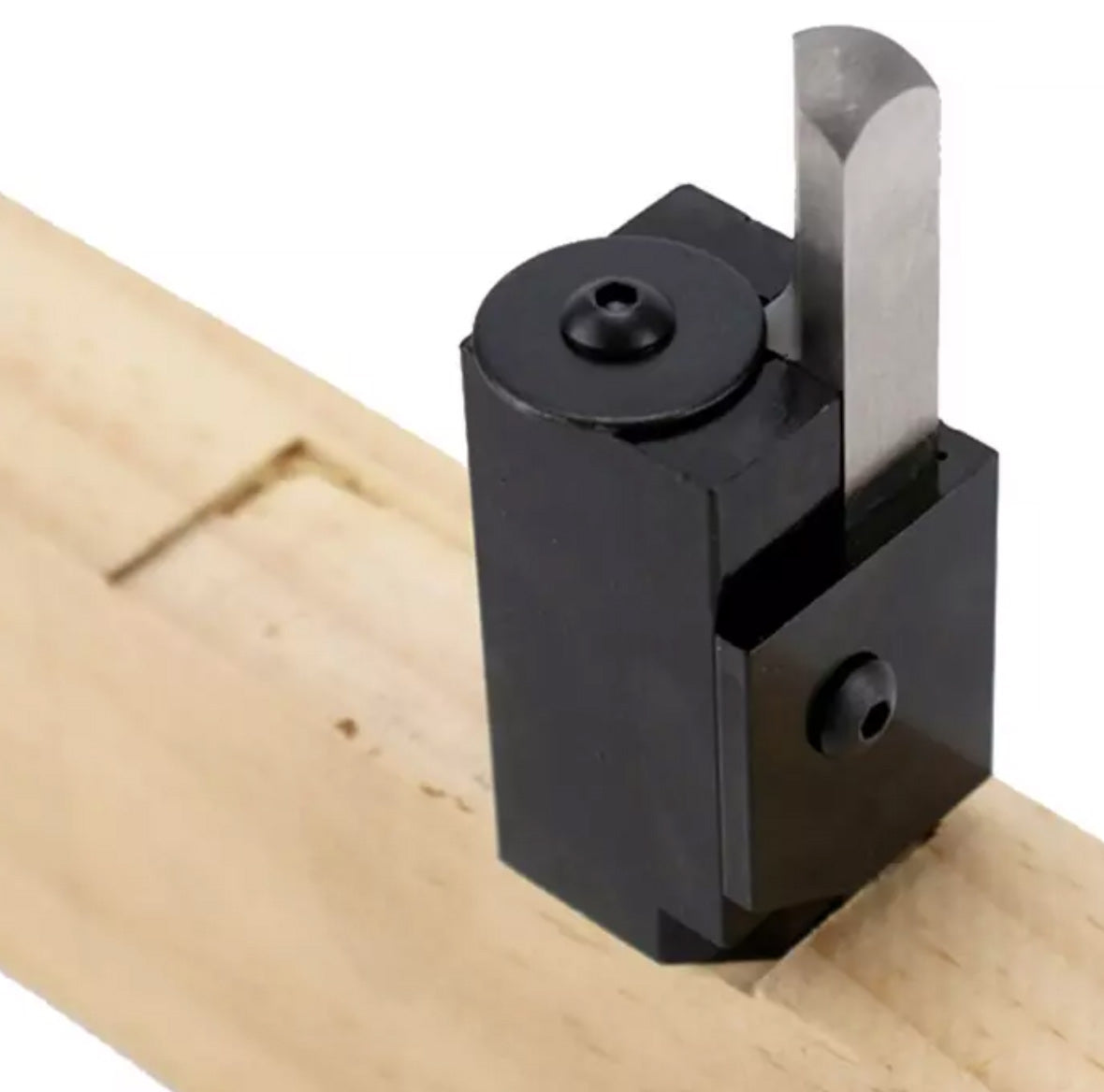 Spring-Loaded Corner Chisel