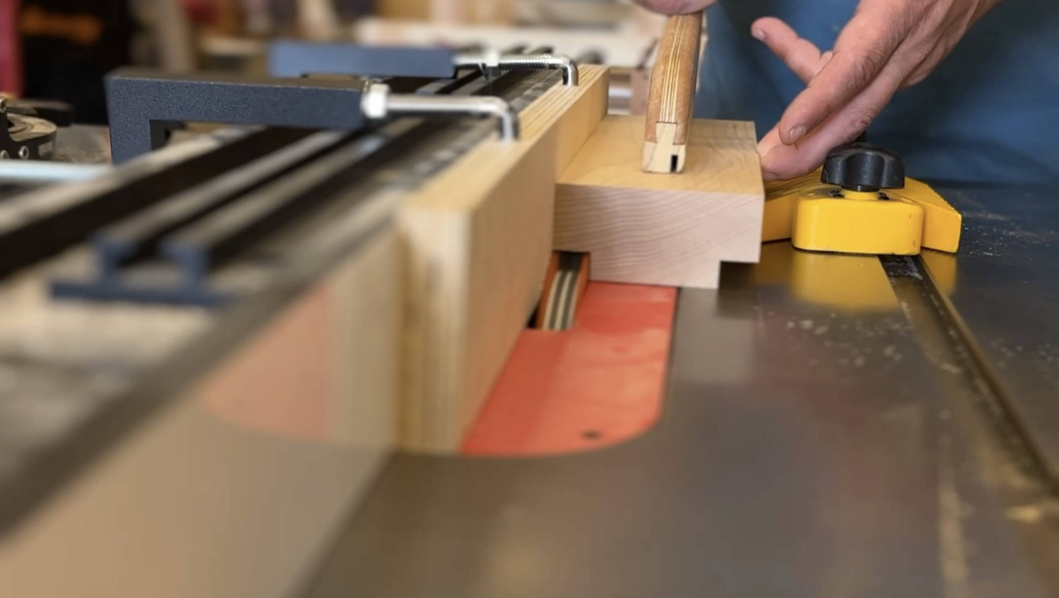 4 Ways to Use Adjustable Fence Clamps for Super Useful Shop Hacks (Quick Tip)