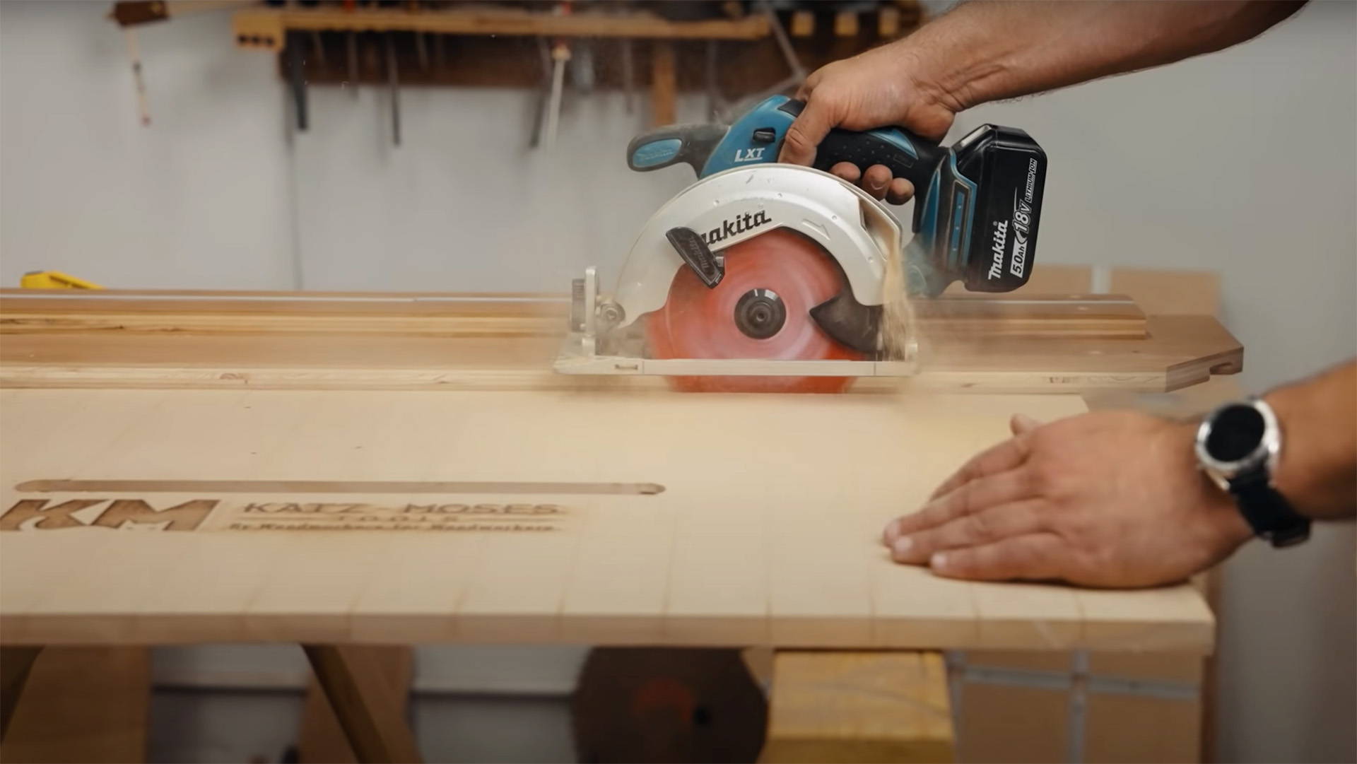 Build the Ultimate DIY Track Saw Sled for Your Circular Saw: Clean Rips and Crosscuts from 90° to 45°