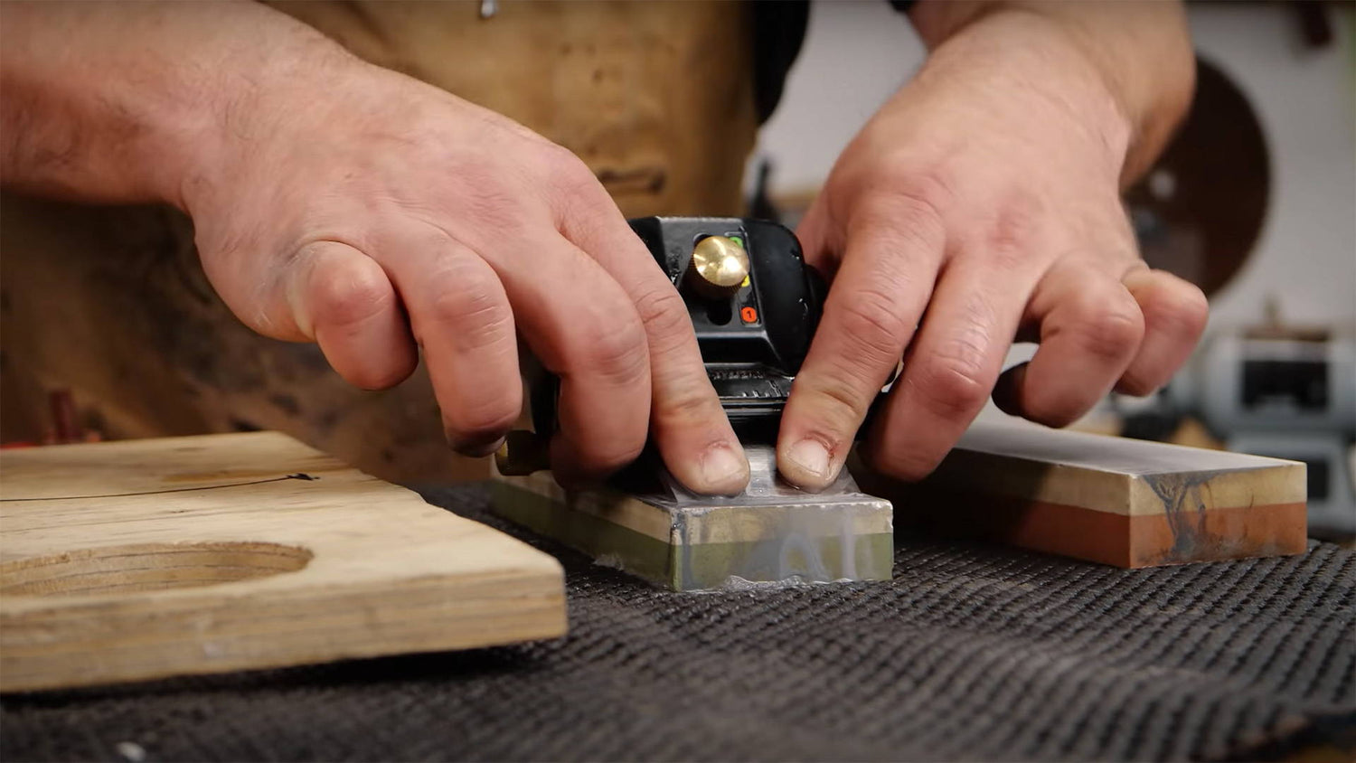 5 Tips for Sharpening a Hand Plane Blade: How to Hone a Razor Sharp Edge