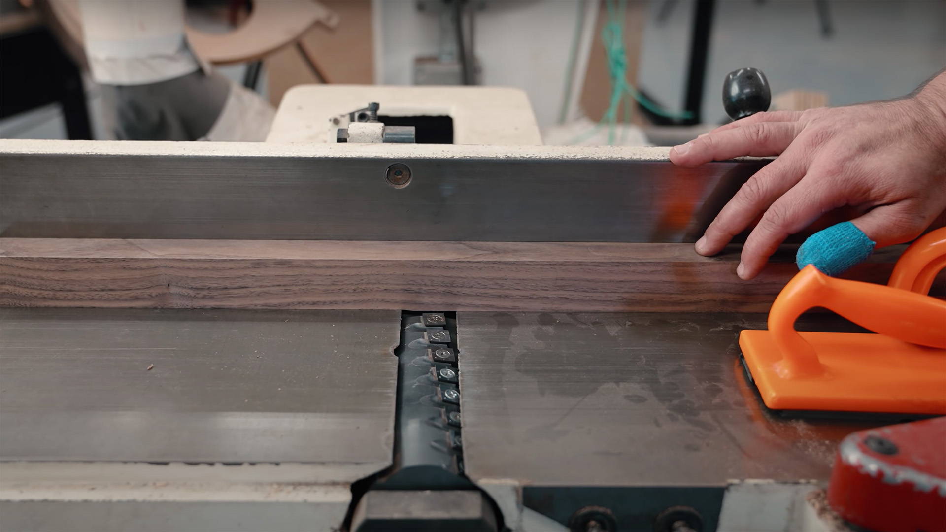 8 Tips for Using a Jointer Safely (a.k.a. How to Keep Your Fingers)